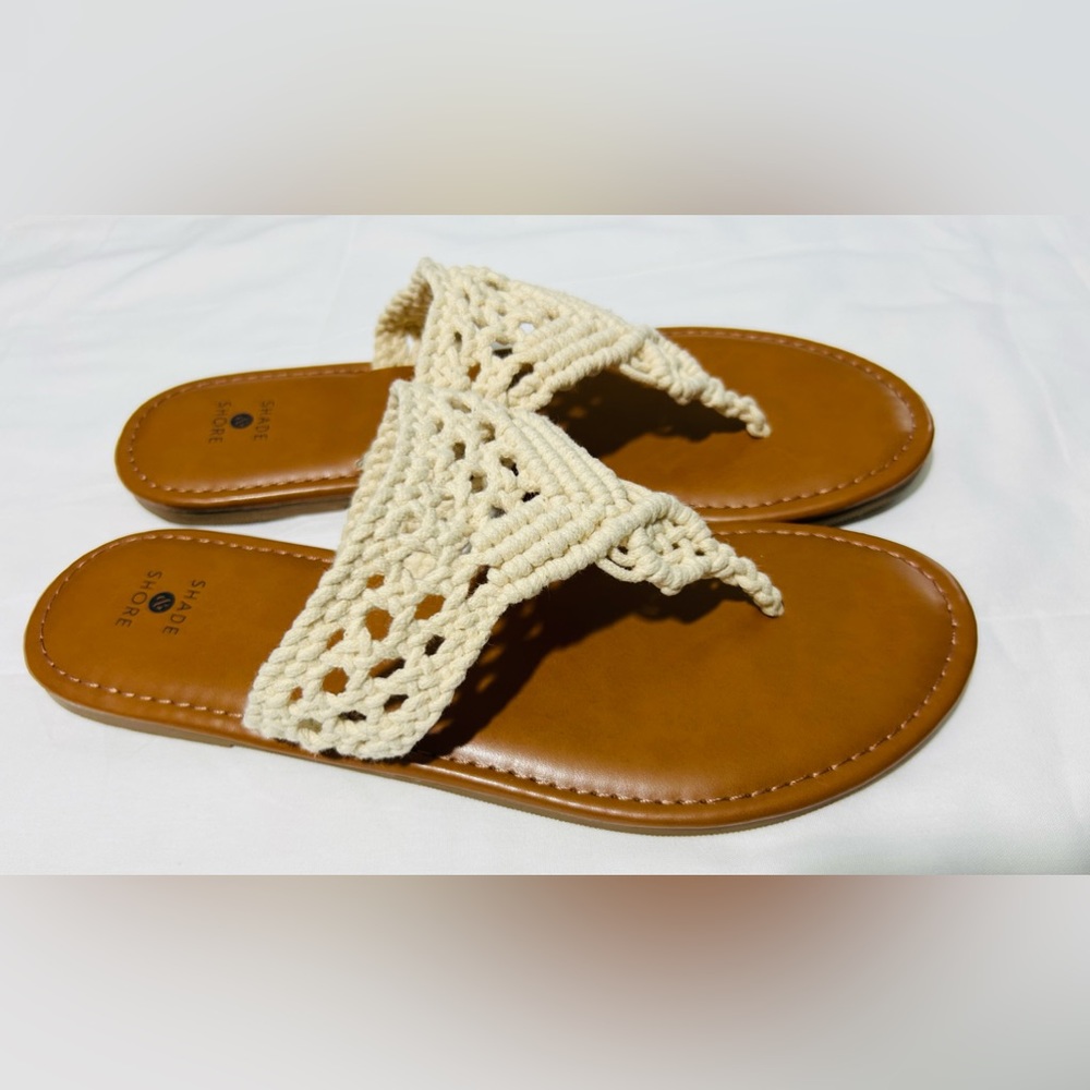 Shade & Shore Sandals with Woven Design Pre-Owned